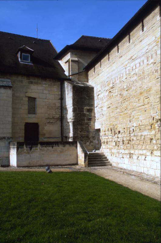 Abbaye Notre-Dame-La-Royale dite de Maubuisson