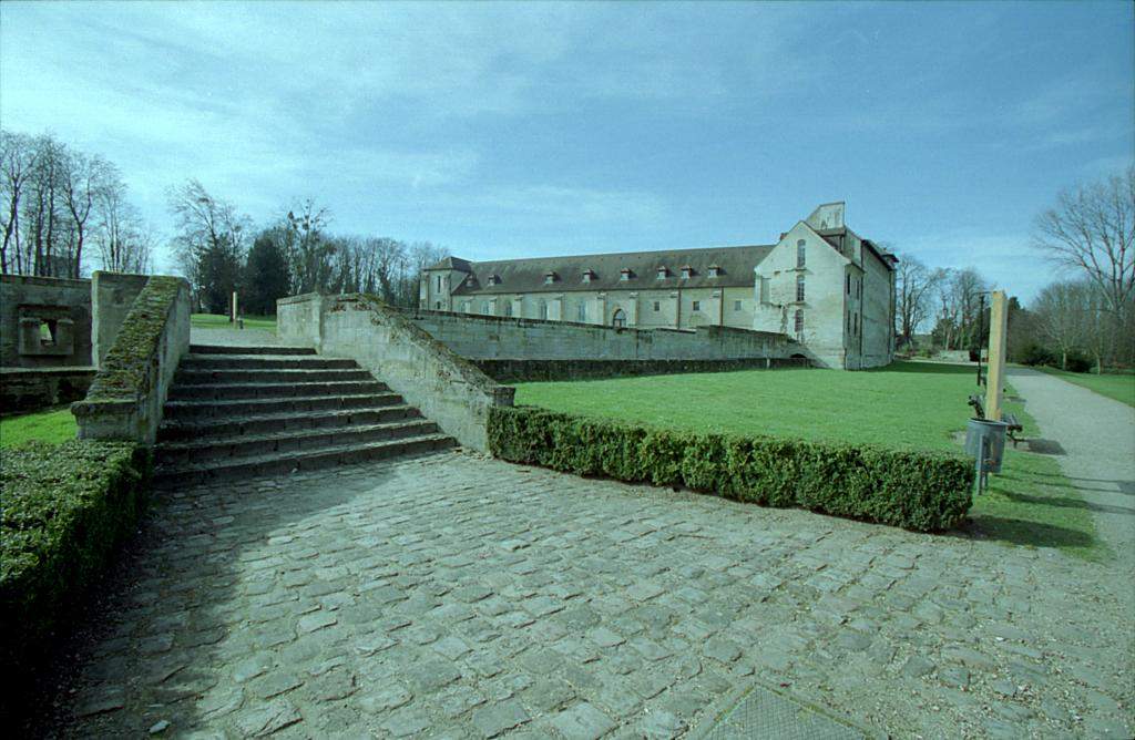 Abbaye Notre-Dame-La-Royale dite de Maubuisson