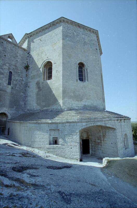 Abbaye Notre Dame  de Montmajour