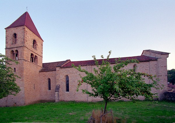 Eglises de Jalogny et Vaux