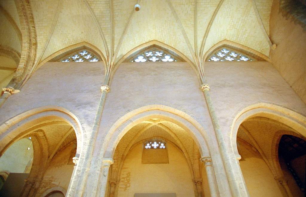 Abbaye_Cistercienne_La_Pitie_Dieu_de_l_Epau_4081-0003.jpg