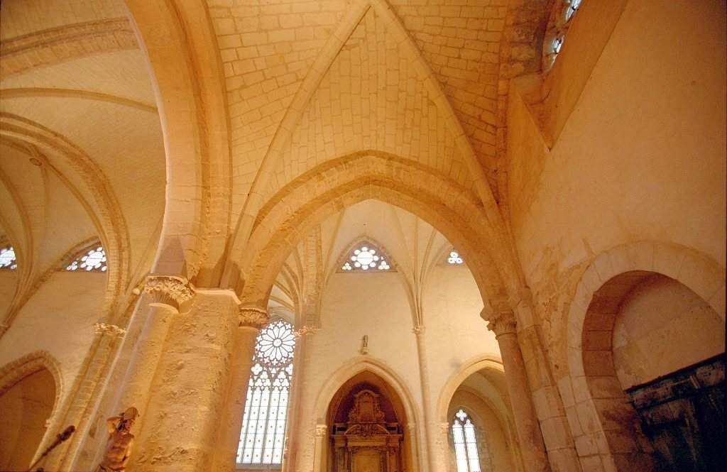 Abbaye_Cistercienne_La_Pitie_Dieu_de_l_Epau_4081-0004.jpg