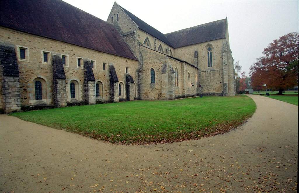 Abbaye_Cistercienne_La_Pitie_Dieu_de_l_Epau_4081-0016.jpg