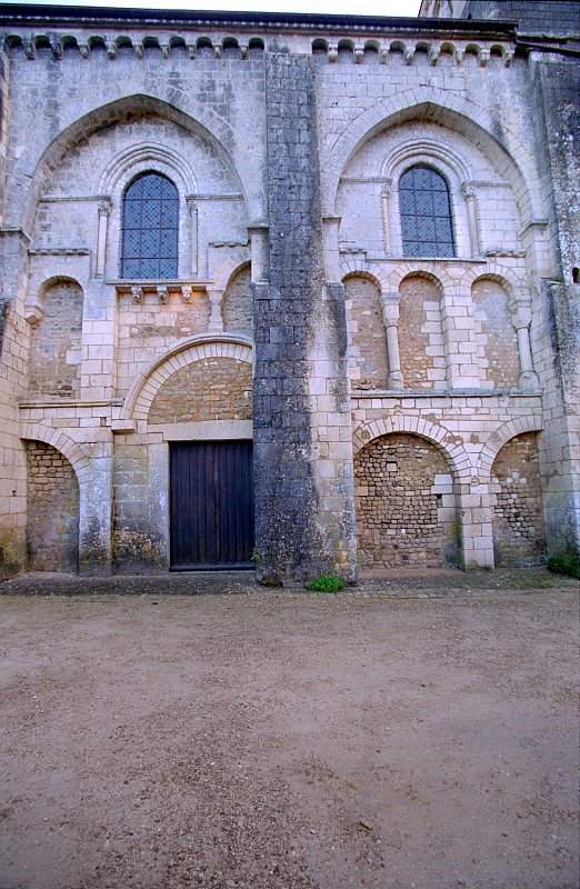 Abbaye_Saint_Junien_de_Nouaille_Mauperthuis_2941-0016.jpg