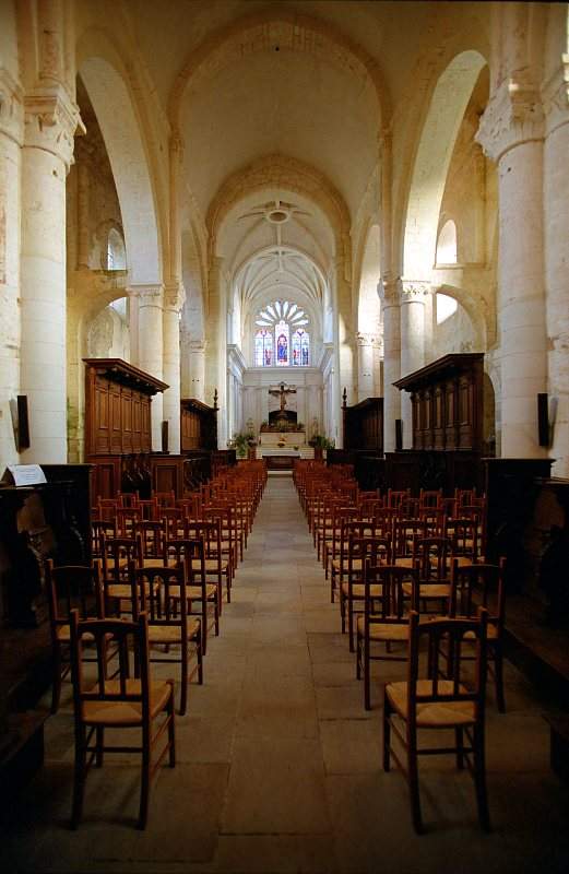 Abbaye_Saint_Junien_de_Nouaille_Mauperthuis_2941-0018.jpg