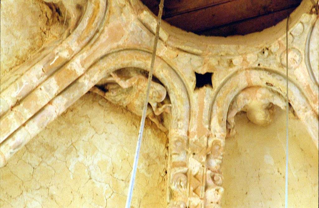 Abbaye_Saint_Junien_de_Nouaille_Mauperthuis_2941-0025.jpg