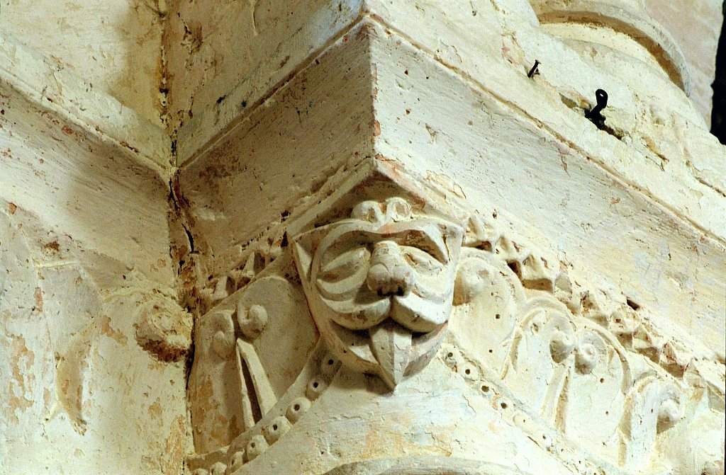 Abbaye_Saint_Junien_de_Nouaille_Mauperthuis_2944-0004.jpg