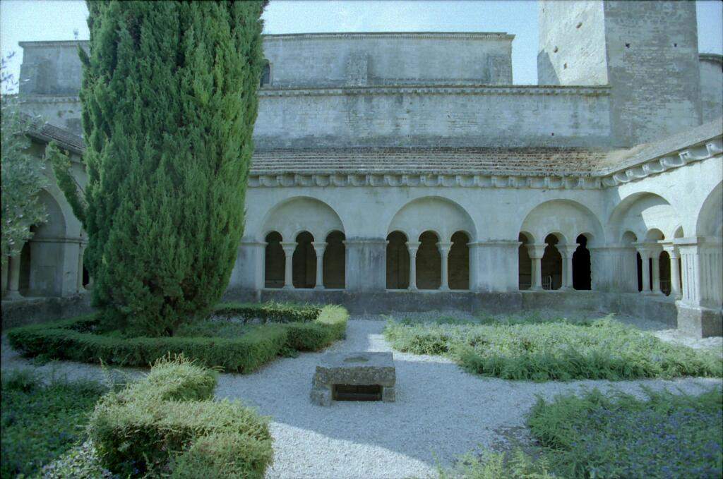 Abbaye Notre Dame  de Montmajour