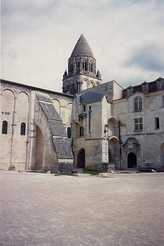 Abbaye aux Dames de Saintes