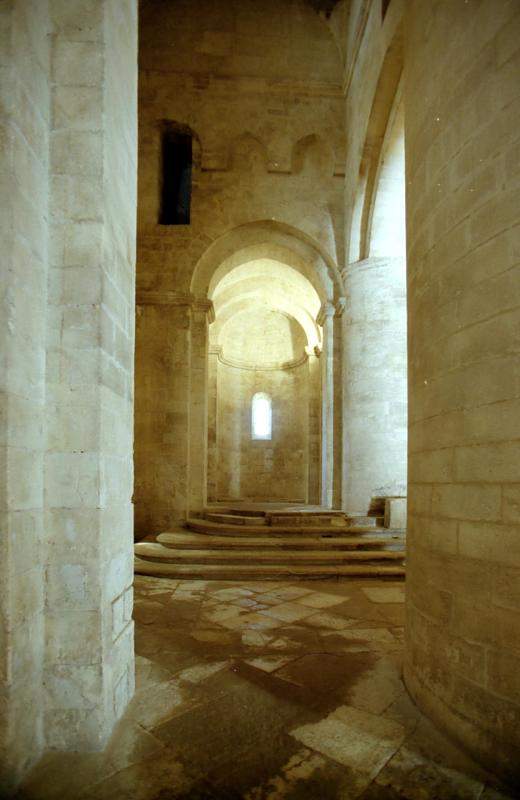 Arles-StHonoratdesAlyscamps-7638-0003.jpg