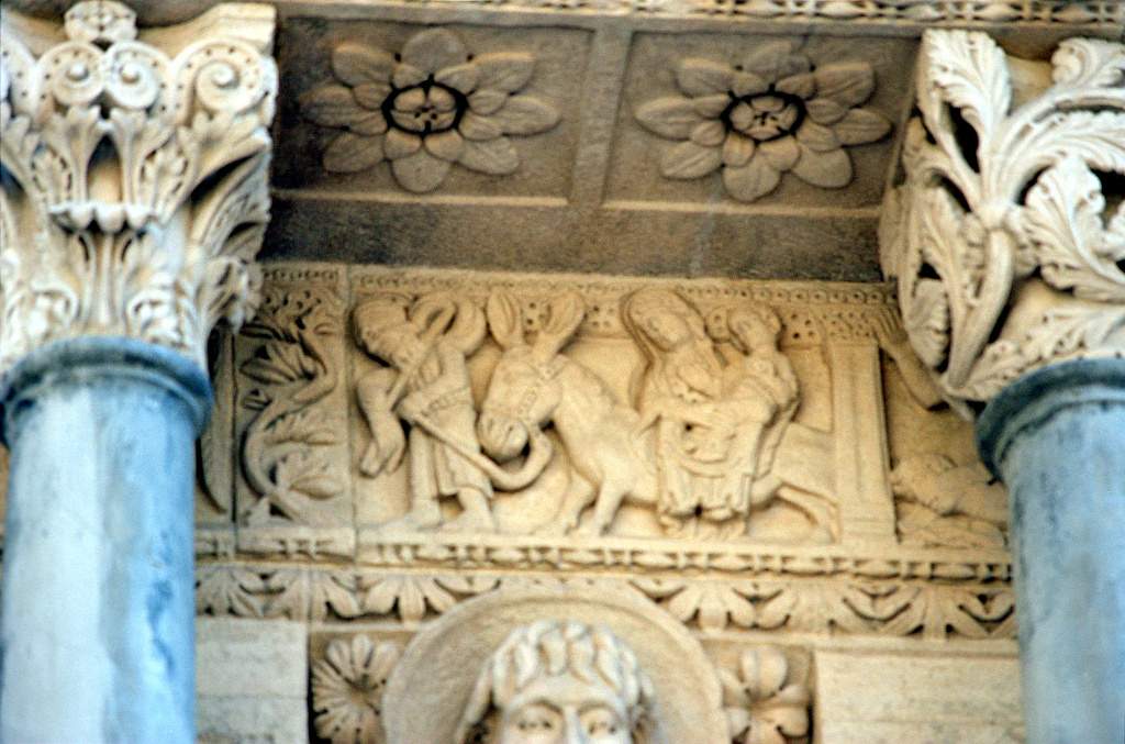 Arles-StTrophime-Facade-7619-0011.1.jpg
