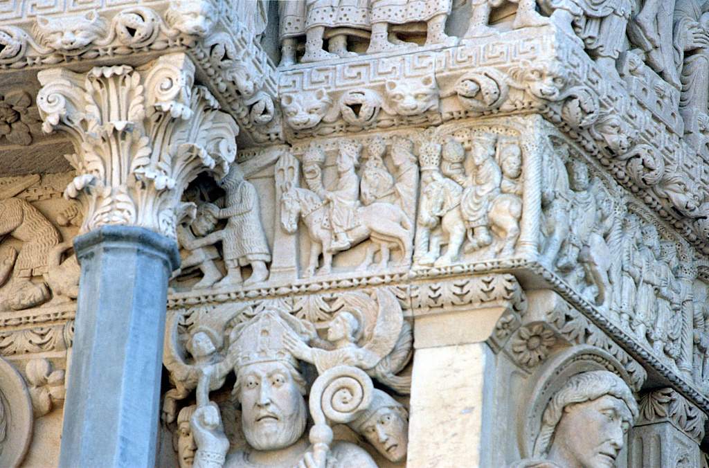 Arles-StTrophime-Facade-7619-0021.1.jpg
