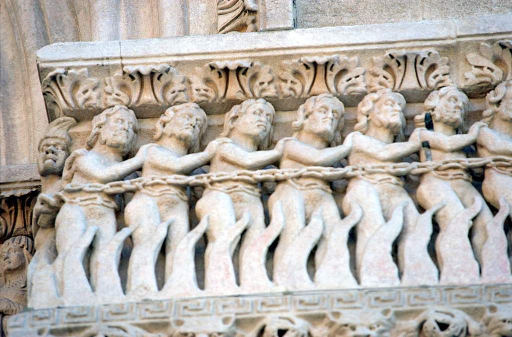 Arles-StTrophime-Facade-7619-0023.1.jpg