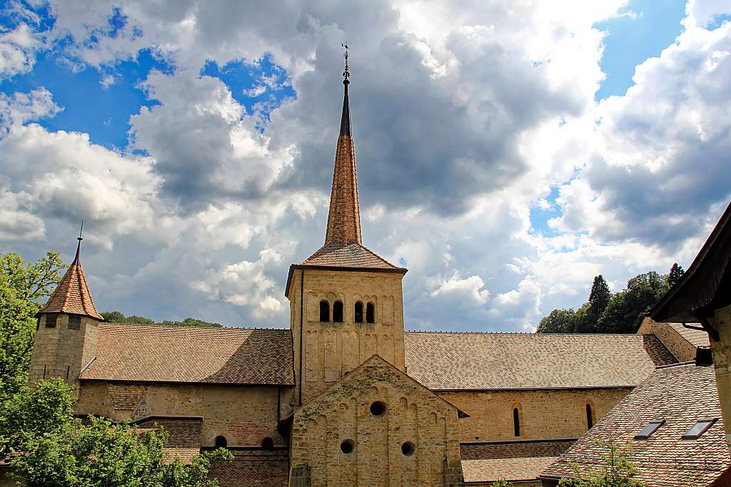CH-Romainmotier-Abbaye-E550_2011-05-22_000006_0000.jpg
