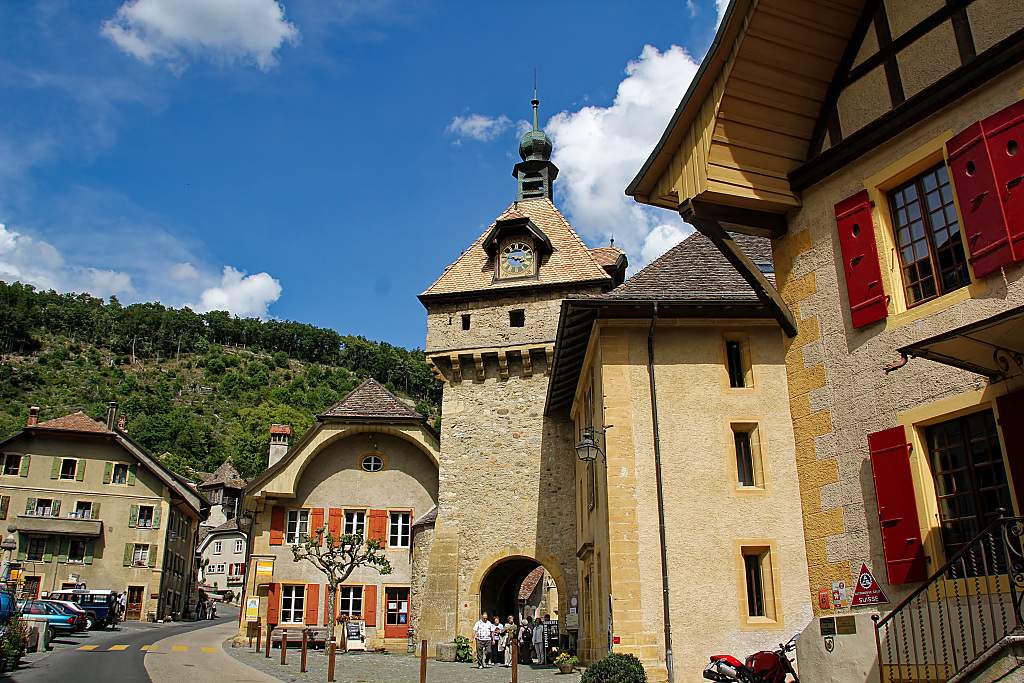 CH-Romainmotier-Abbaye-E550_2011-05-22_00012_0000.jpg