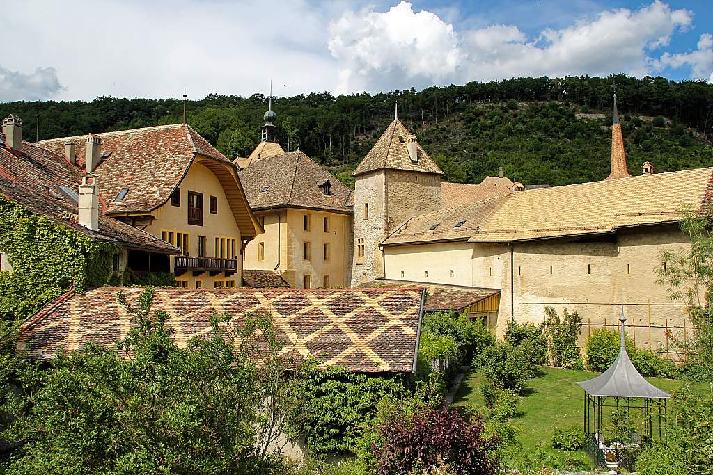 CH-Romainmotier-Abbaye-E550_2011-05-22_00013_0000.jpg