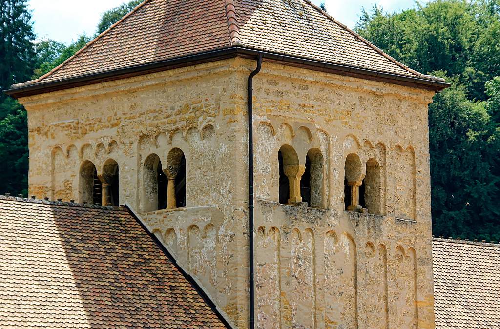 CH-Romainmotier-Abbaye-E550_2011-05-22_00020_0000.jpg