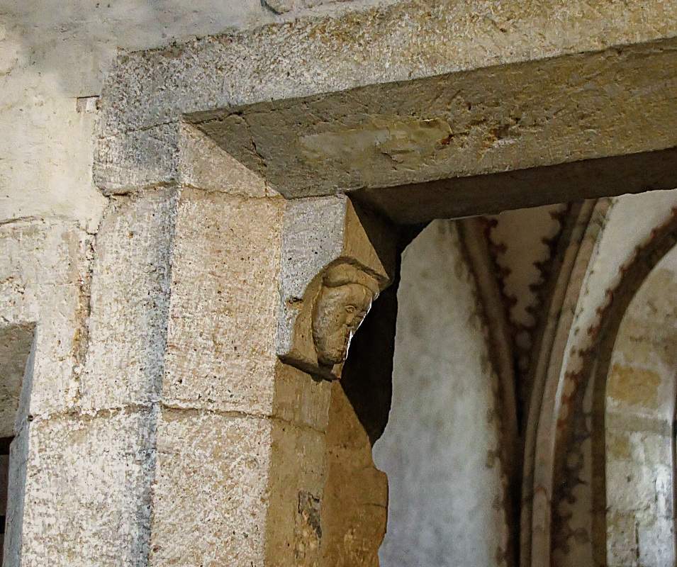 CH-Romainmotier-Abbaye-E550_2011-05-22_00037_0000.jpg
