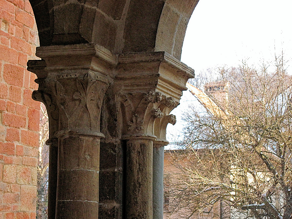 CH-Romainmotier-Abbaye-i980_2010-03-12_00066_0000.jpg