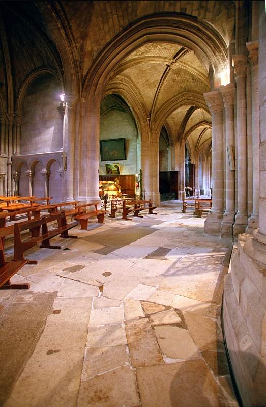 Collegiale_de_Poissy_7828-0017.jpg