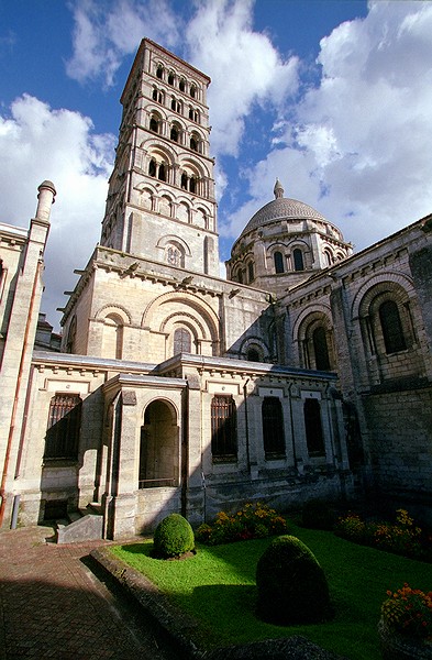 Cathédrale Saint Pierre dAngoulême