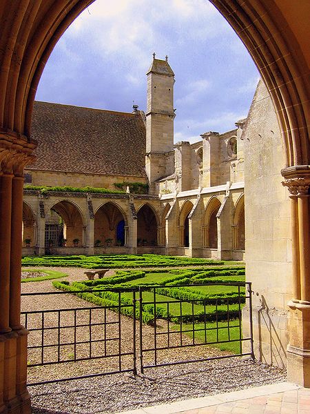 FR-Asniere-Abbaye_de_Royaumont-a80_2005-05-08_0048.jpg