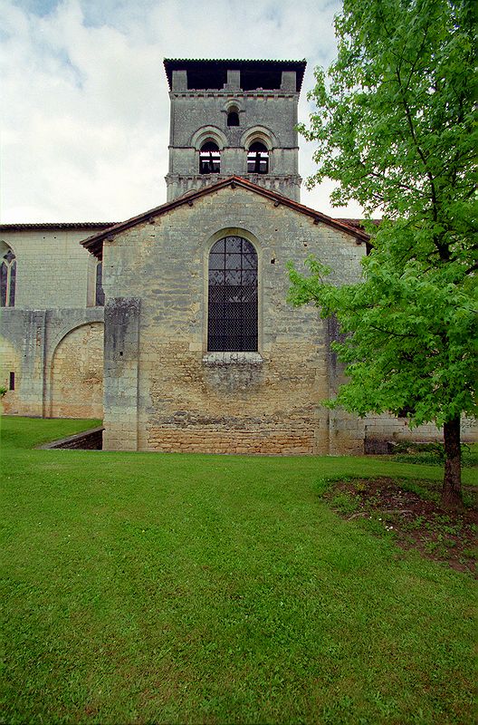 FR-Chancelade-Abbaye-9058-0030.jpg