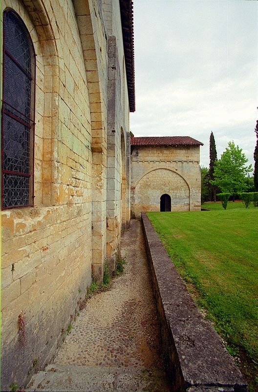 FR-Chancelade-Abbaye-9058-0032.jpg