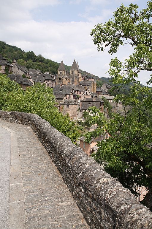 FR-Conques-Sainte_Foy-E5D_2011-07-12_0236.jpg