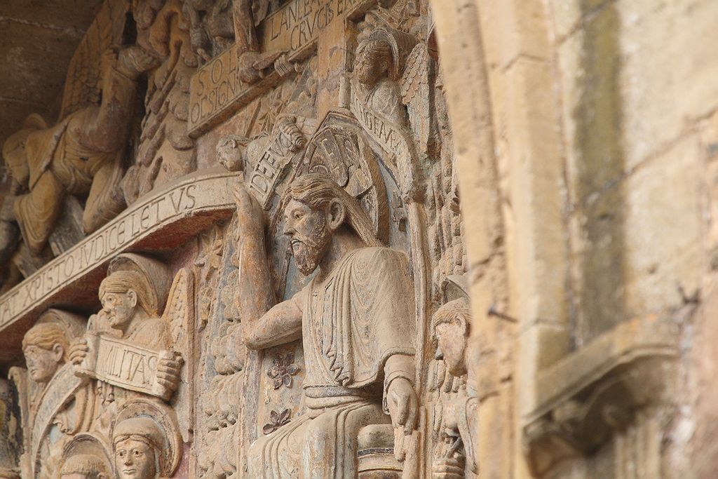 FR-Conques-Sainte_Foy-E5D_2011-07-12_0246.jpg