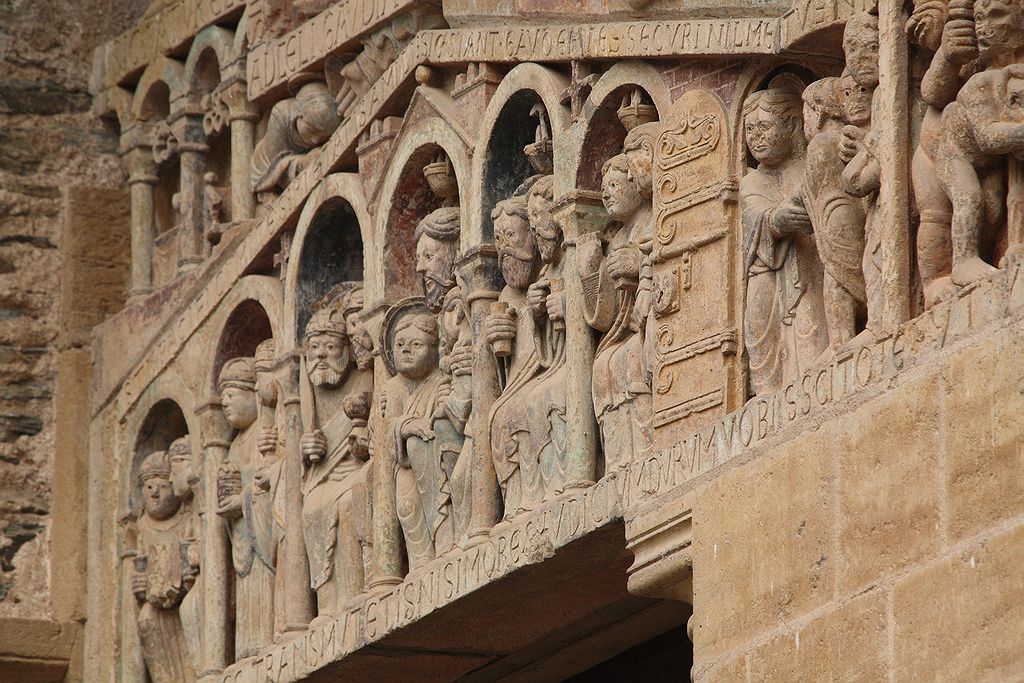 FR-Conques-Sainte_Foy-E5D_2011-07-12_0249.jpg