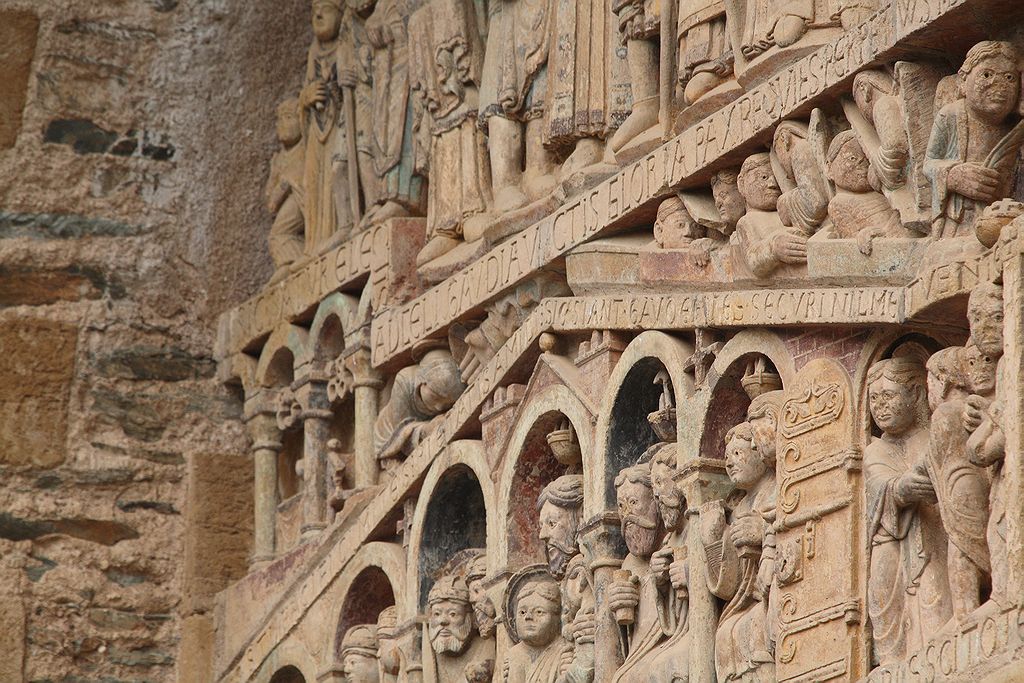 FR-Conques-Sainte_Foy-E5D_2011-07-12_0250.jpg