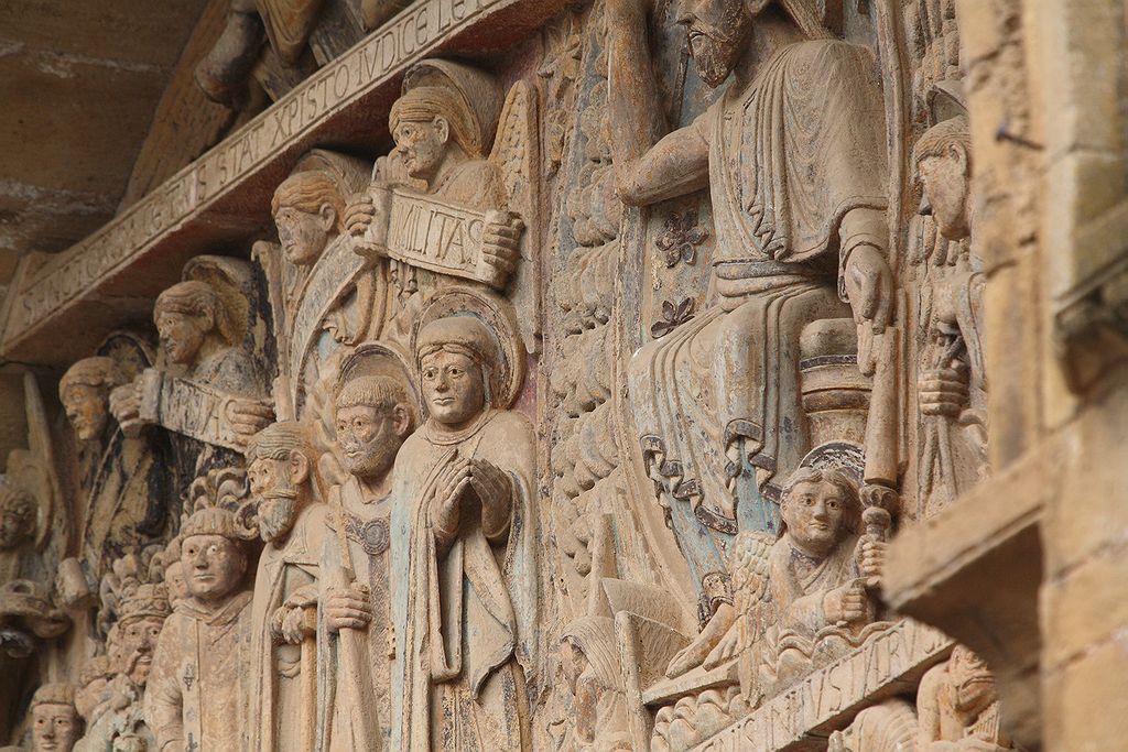 FR-Conques-Sainte_Foy-E5D_2011-07-12_0252.jpg
