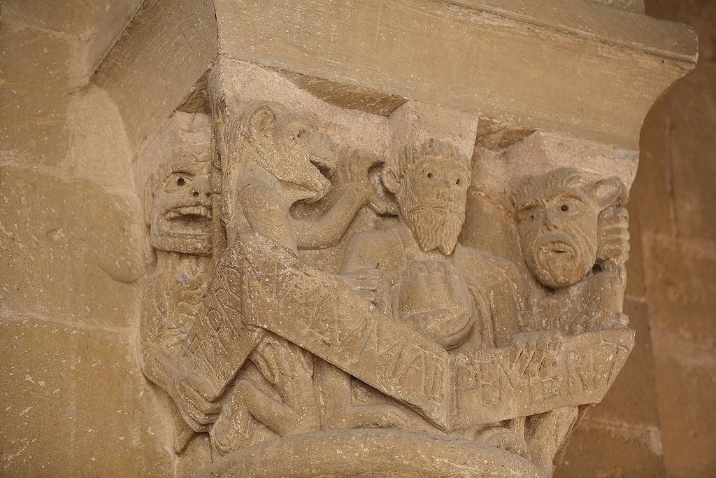 FR-Conques-Sainte_Foy-E5D_2011-07-12_0305.jpg