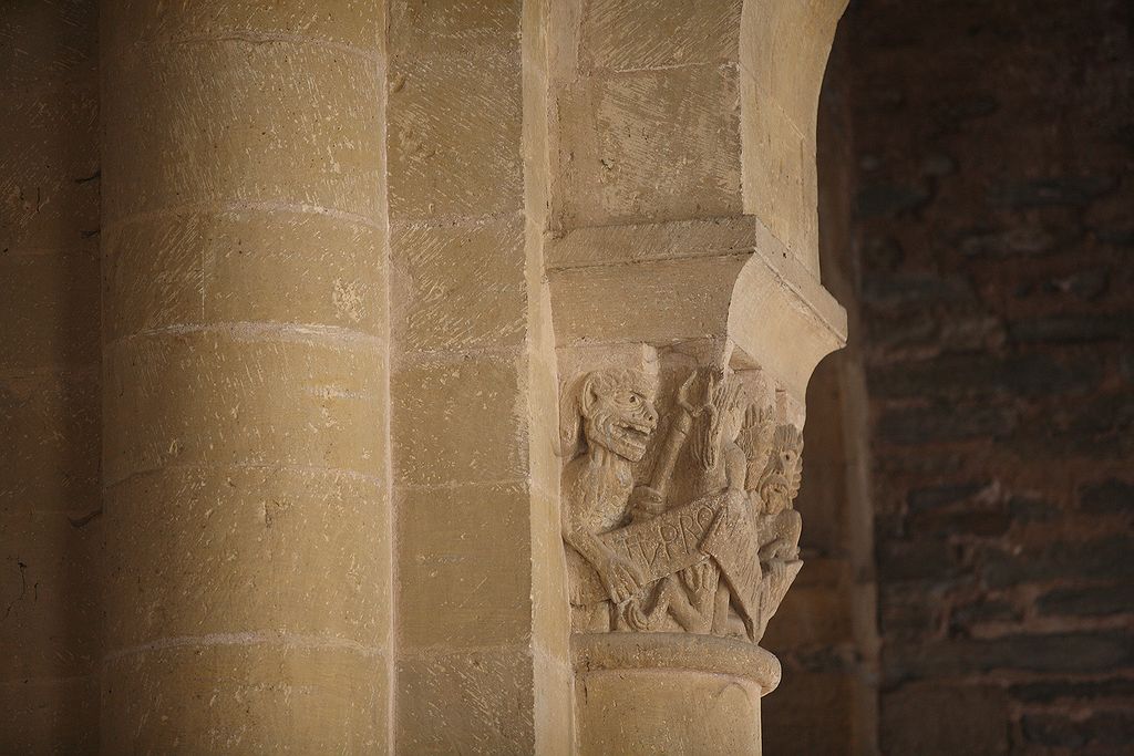 FR-Conques-Sainte_Foy-E5D_2011-07-12_0312.jpg
