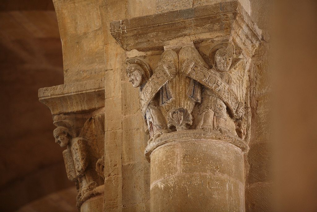 FR-Conques-Sainte_Foy-E5D_2011-07-12_0316.jpg
