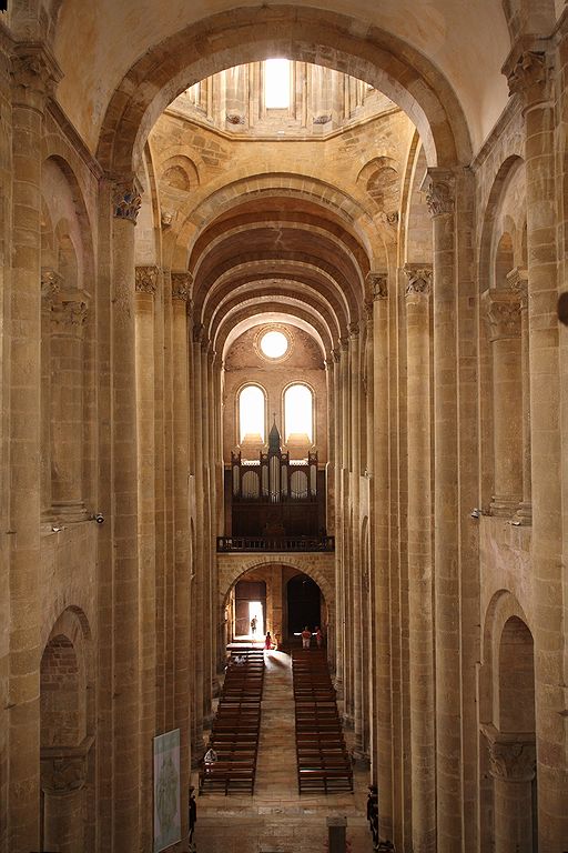 FR-Conques-Sainte_Foy-E5D_2011-07-12_0326_pt.jpg
