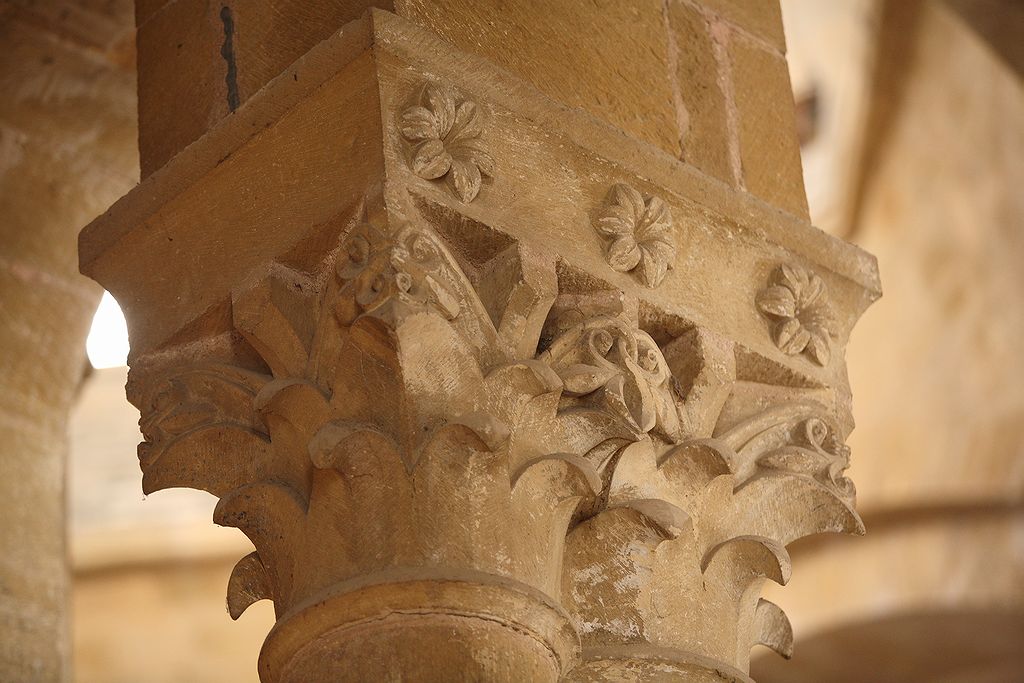 FR-Conques-Sainte_Foy-E5D_2011-07-12_0345.jpg