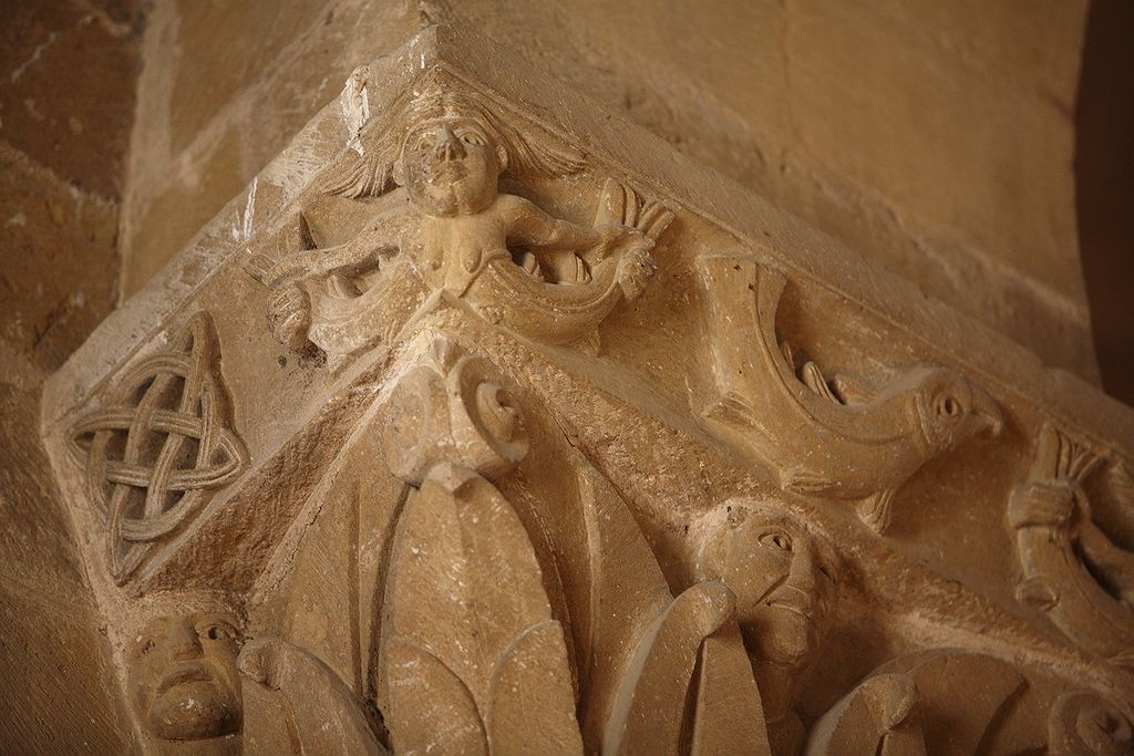 FR-Conques-Sainte_Foy-E5D_2011-07-12_0358.jpg