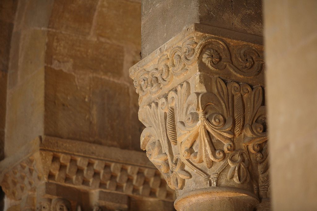FR-Conques-Sainte_Foy-E5D_2011-07-12_0372.jpg