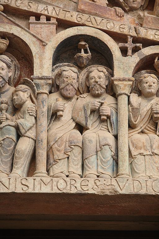 FR-Conques-Sainte_Foy-E5D_2011-07-12_0389.jpg