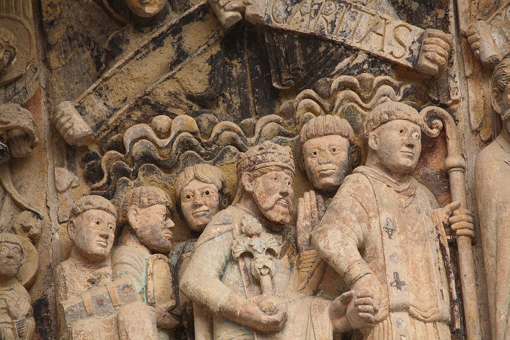 FR-Conques-Sainte_Foy-E5D_2011-07-12_0411.jpg