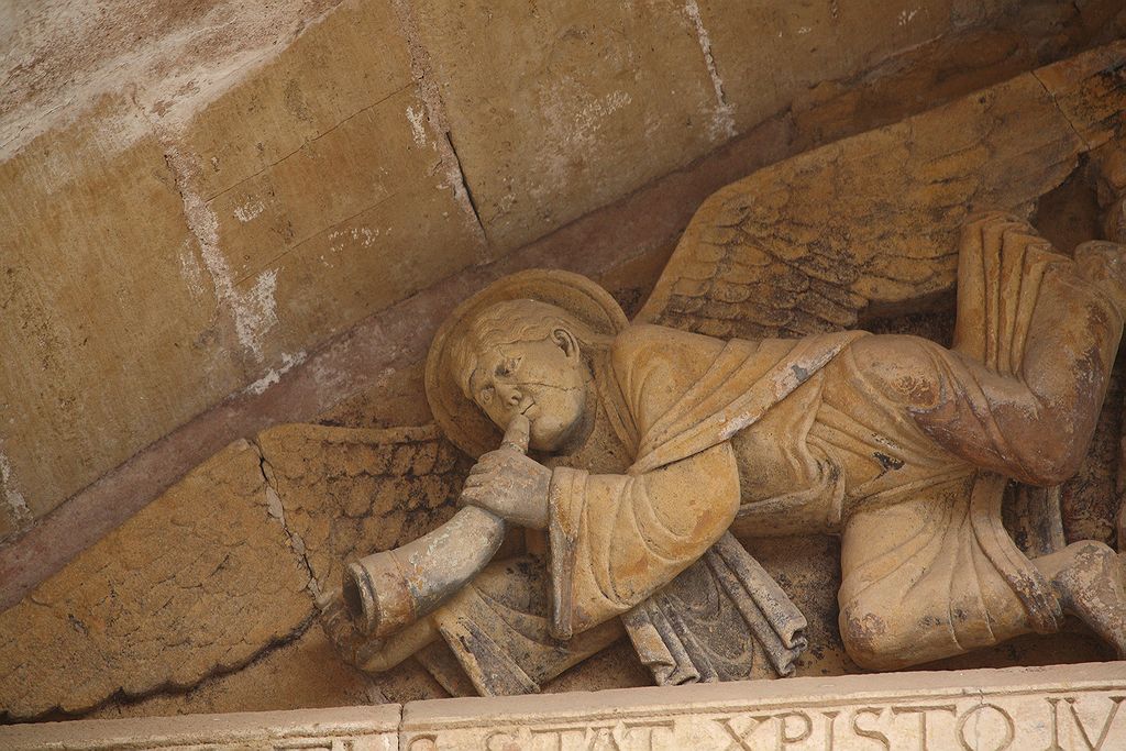 FR-Conques-Sainte_Foy-E5D_2011-07-12_0415.jpg