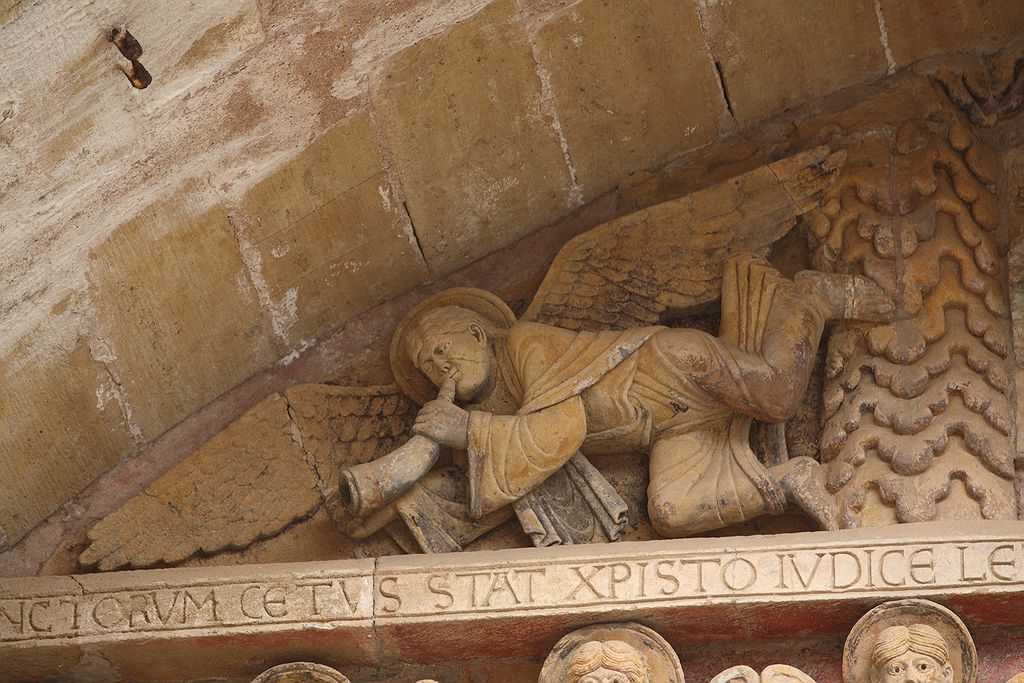 FR-Conques-Sainte_Foy-E5D_2011-07-12_0416.jpg