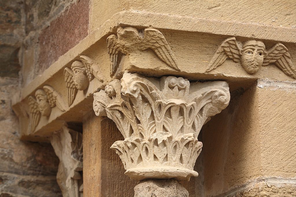 FR-Conques-Sainte_Foy-E5D_2011-07-12_0470.jpg