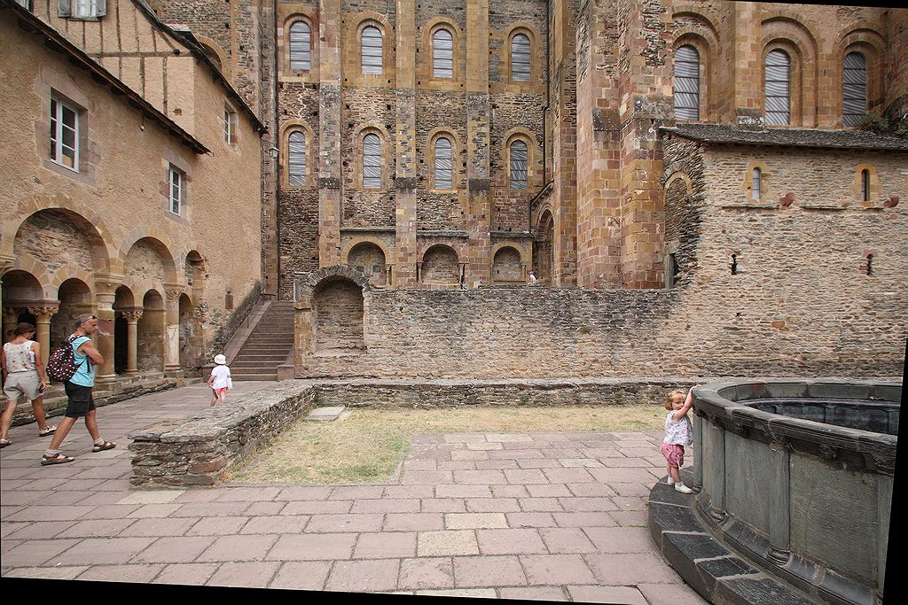 FR-Conques-Sainte_Foy-E5D_2011-07-12_0493_pt.jpg