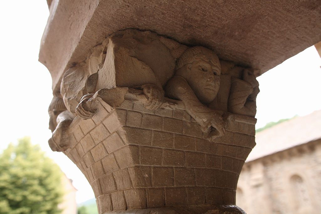FR-Conques-Sainte_Foy-E5D_2011-07-12_0499.jpg