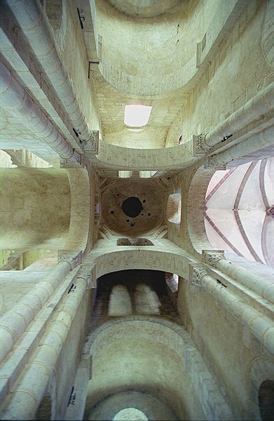 FR-Ennezat-Saint_Victor_et_Sainte_Couronne-4646-0005.jpg
