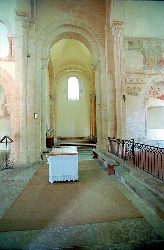 FR-Gourdon-Notre_Dame_de_l_Assomption-7322-0005.jpg