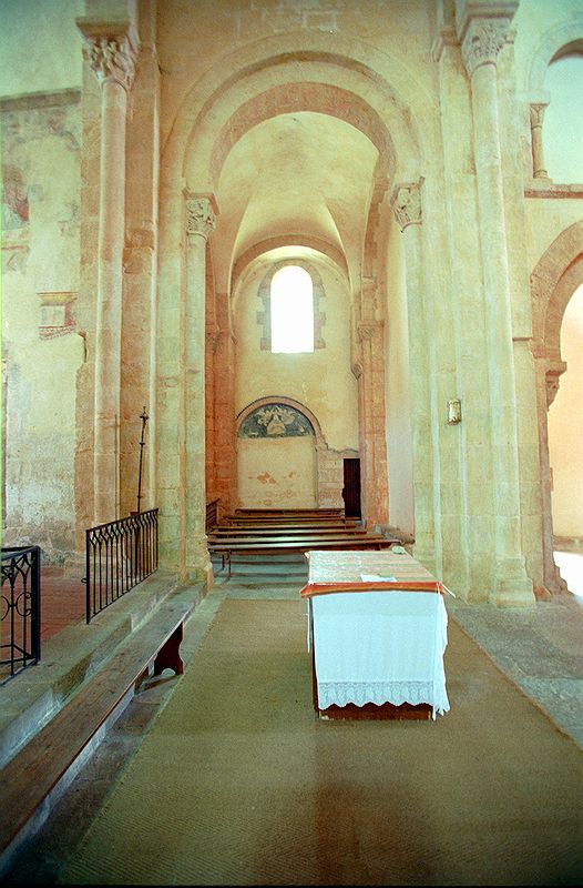 FR-Gourdon-Notre_Dame_de_l_Assomption-7322-0010.jpg